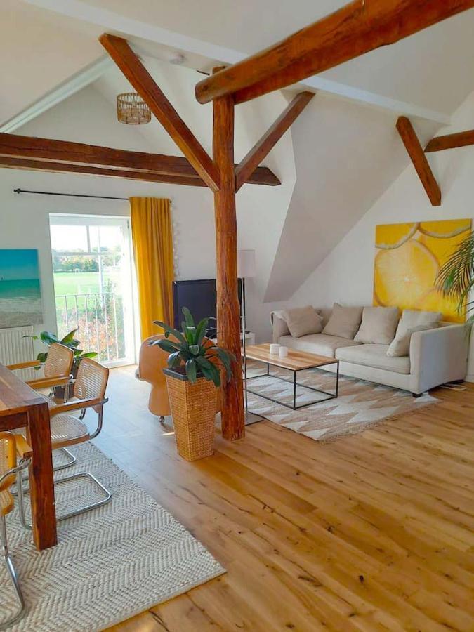 Luxurioeses Loft Mit Schoenem Blick Tremsbuettel Exterior photo